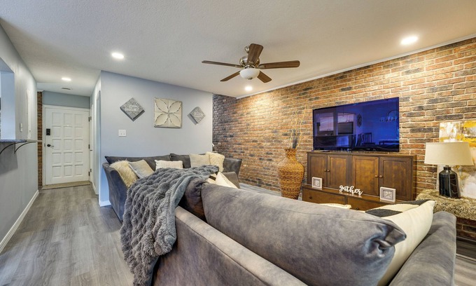 Fort Smith Condo | 2 Mi to UAFS Campus: Condo in Fort Smith