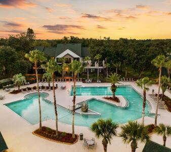 Bearss Plaza Apartment | 2 MI to USF Student Housing 24h Gym