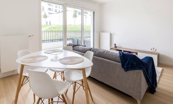 Chatenay-Malabry Apartment | 2 minutes from Parc de Sceaux, ideal apartment for families