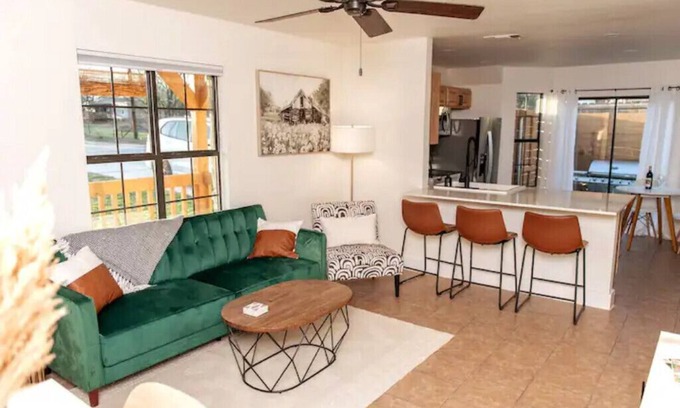 Johnson City House | 2 minutes to downtown! Hill Country Luxury Duplex TX Wine Trail - Home B