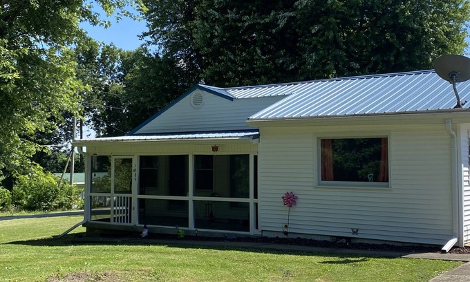 Se Ree House | 2 Minutes to Rough River Lake, Boat Ramp, Nick's Boat Dock, Campground, & Beach!