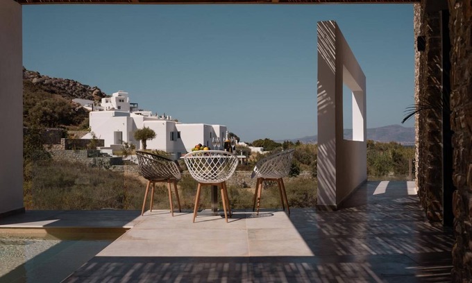 Maragas Villa | 2 minutes walk from the Beach, jacuzzi and infinity pool