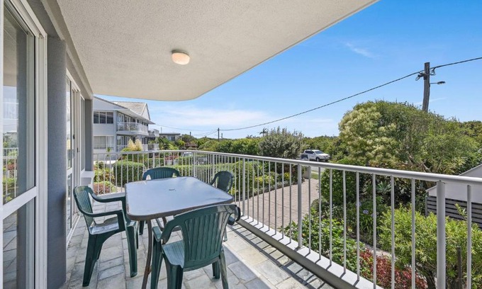 Peregian Beach Apartment | 2 Ocean Shores