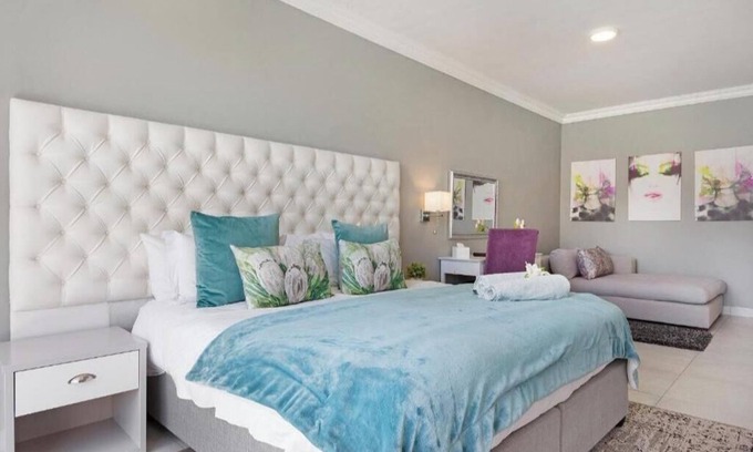 Tokai House | 2 On Lismore Guesthouse 17