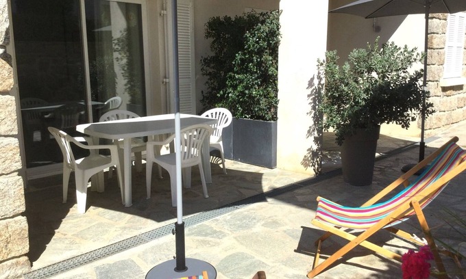 Porto Pollo House | 2 Pièces, Climatisé, à 150 m de la Plage, Tout Confort Pour 4 Personnes