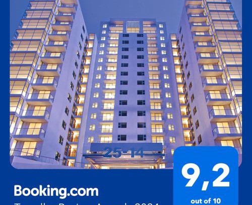 Zona 14 Apartment | 2 Rooms, 1 King Size bed, 64" Smart HDTV