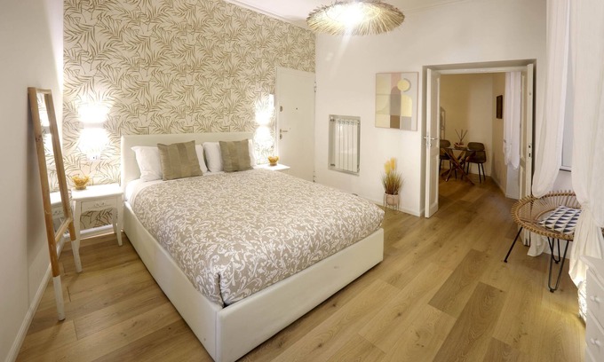 Campitelli Apartment | 2 Rooms at the Colosseum Rome New Apartment