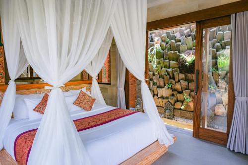 Penestanan Villa | 2 Seasons : Villa star - Luxury with private pool
