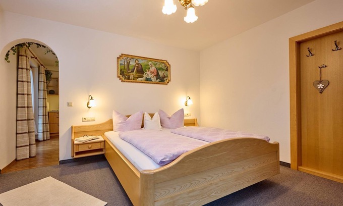 Groissenbach Apartment | (2) sonnige Ferienwohnung mit Balkon