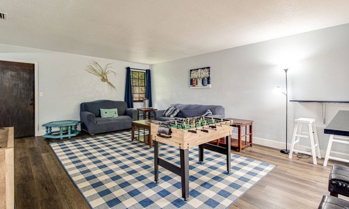 DeLand House | 2-Story 3/2.5 Townhome in the heart of Downtown Deland