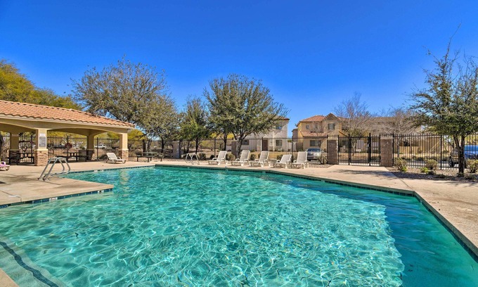 Sierra Verde House | 2-Story Surprise Getaway w/Patio + Fire Pit!