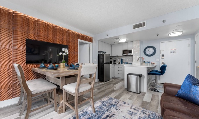 Southwest Orlando Apartment | 2 suites apartment near to the Universal Studios