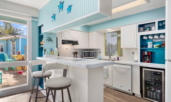 Fulton House | 2-ten Paradise