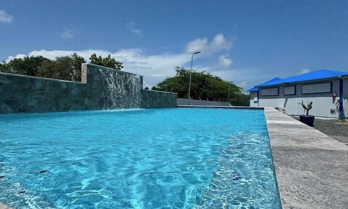 El Combate Villa | 2 Villas w Pool, BBQ Gazebo & Bball Court/Combate