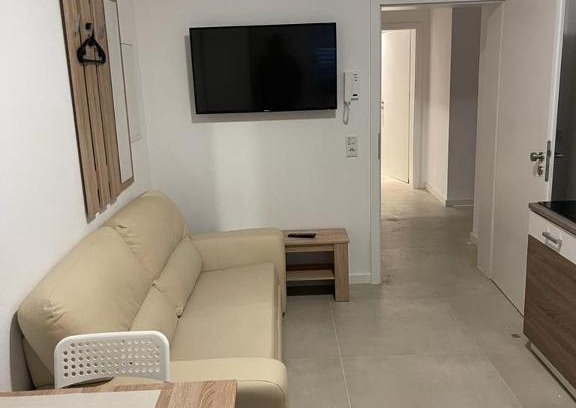 Osnabrueck Apartment | 2 Zi Apartment für Monteure Schlafzimmer mit 2 Einzelbetten, Wohnküche mit Schlafsofa