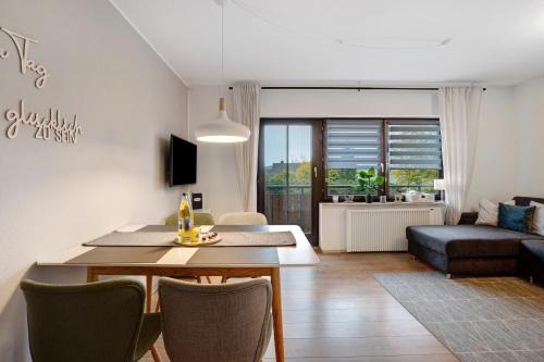 Schoenwald Apartment | 2-Zimmer Ferienwohnung Am Waldrand