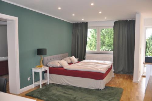 Marburg Apartment | 2-ZIMMER WOHNUNG mit TERRASSE, FERNBLICK, NATUR, RUHIG - Marburg