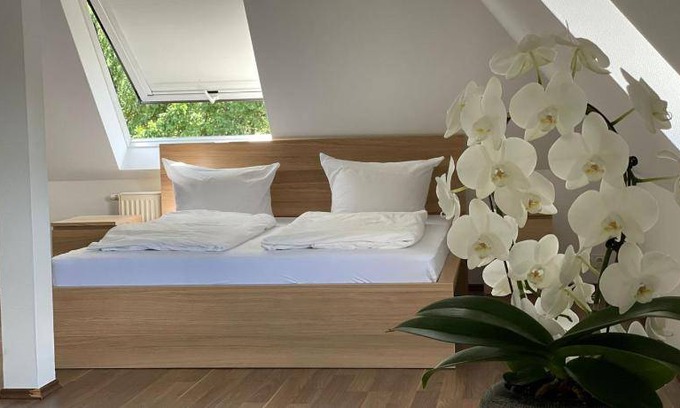 Bad Homburg v.d. Hoehe Apartment | 200 m² Apartment ∙ 3 bedrooms ∙ 5 guests