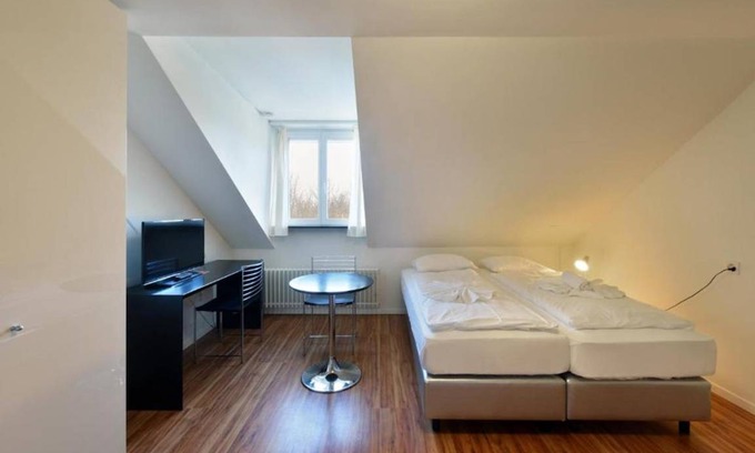 Hottingen Apartment | 20 m² Apartment ∙ 1 bedroom ∙ 2 guests