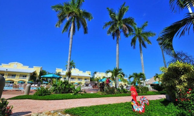 Tela Hotel | 20 m² Hotel ∙ 10 guests