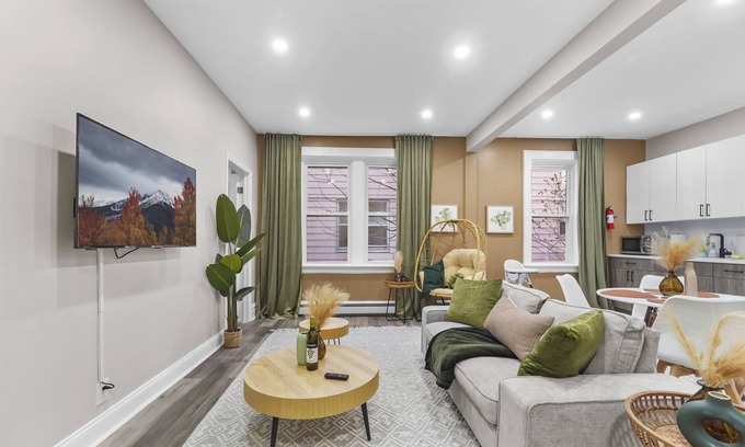 Upper Roseville Apartment | 20% Off! Duplex 3br Close to NYCn