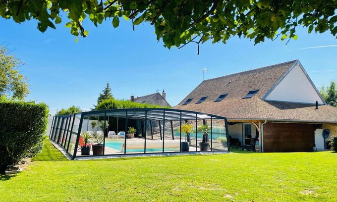 Chevigny-en-Valiere Cottage | 200 m² Cabin ∙ 7 bedrooms ∙ 14 guests