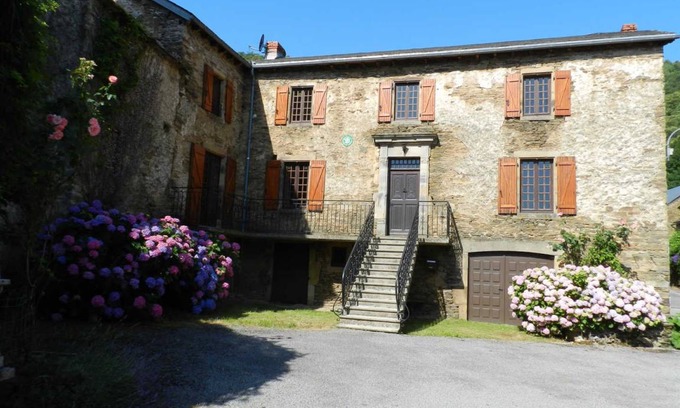 Fraissines House | 200 m² Gîte ∙ 4 bedrooms ∙ 12 guests