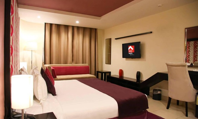 Taif Hotel | 200 m² Hotel ∙ 6 bedrooms ∙ 127 guests