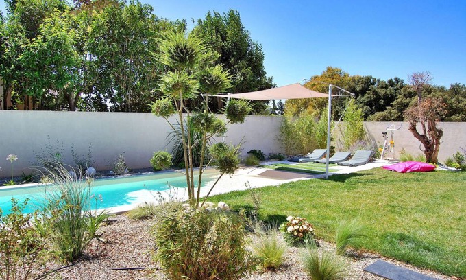 Chateaurenard House | 200 m² House ∙ 4 bedrooms ∙ 8 guests