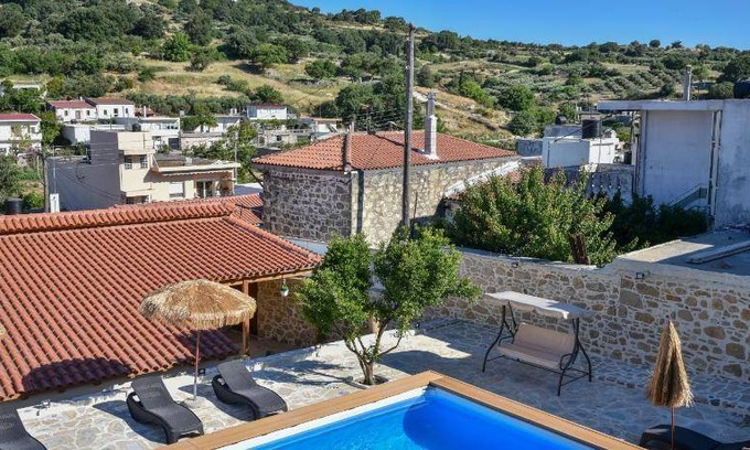 Vlachiana Villa | 200 m² Villa ∙ 3 bedrooms ∙ 12 guests