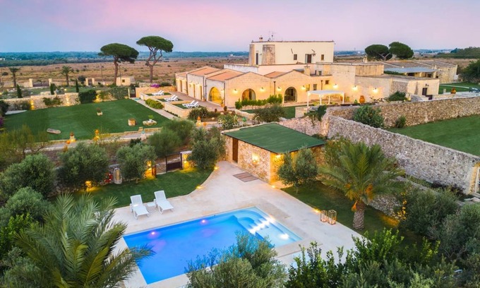 Castromediano Villa | 200 m² Villa ∙ 4 bedrooms ∙ 8 guests