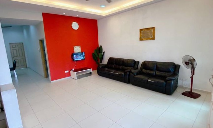 Krubong House | 2000 m² House ∙ 4 bedrooms ∙ 20 guests