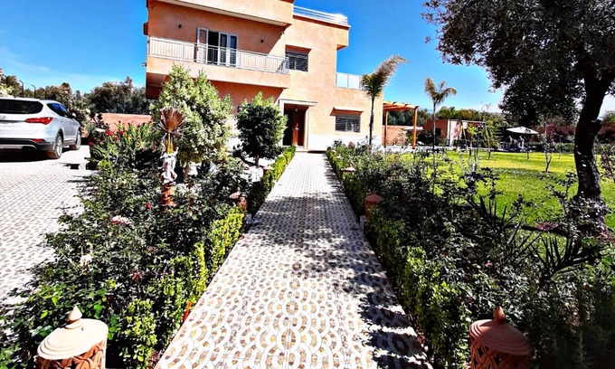 Tnine Ourika Villa | 2000 m2 Maz Villa Featuring Free Sauna, BBQ + Pool (30 mins away from Marrakesh)