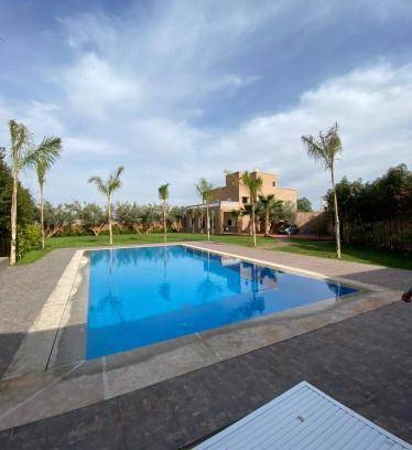 Aghouatim Villa | 2000 m² Villa ∙ 1 bedroom ∙ 10 guests