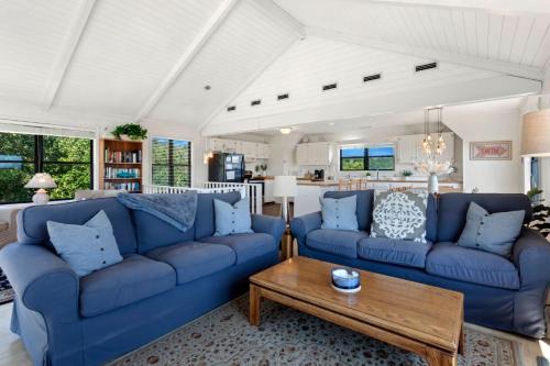 Duck House | 2001 - Points of Views