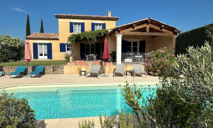 Seguret Villa | 2010 Villa comfortable, air conditioned, private heated pool in prime location