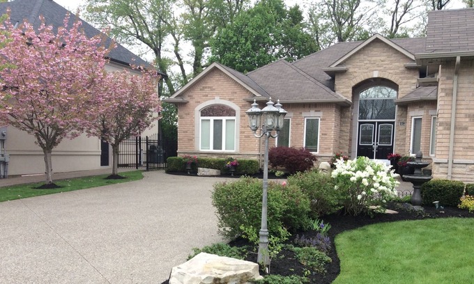 Ancaster House | 2019 Canadian Open Bungalow on private street - 5 mins from Hamilton G&CC