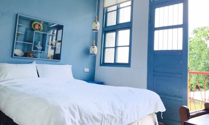 West Central District House | 202 Double Room with balcony in Tainan