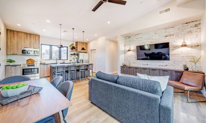 Zion National Park South Entrance Villa | 202 LaFave-Luxury Villa at Zion: Echo Canyon