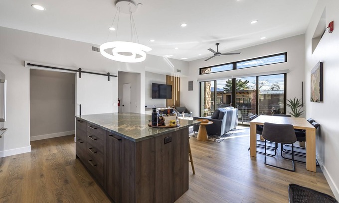 Zion National Park South Entrance Villa | 202 LaFave-Luxury Villa at Zion: East Temple