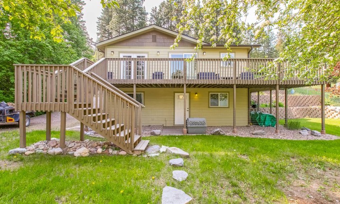 Woods Bay House | 202 m² House ∙ 3 bedrooms ∙ 6 guests