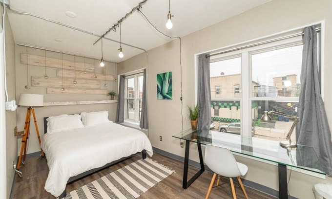 Appleton Apartment | 203 - Downtown 1 Bedroom Apartment