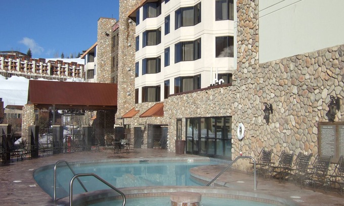 Crested Butte Condo | 205 Base area slope side views Mt. Crested Butte. Pet friendly