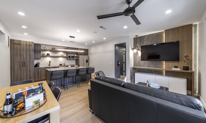 Zion National Park South Entrance Villa | 205 LaFave-Luxury Villa at Zion: Mount Kinesava