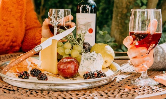 Mercersburg Bed & Breakfast | 206A & 206B - Elizabeth's Suite - James Buchanan Hotel