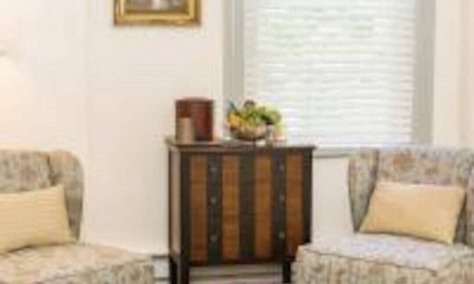 Mercersburg Bed & Breakfast | 206A - Elizabeth's Room - James Buchanan Hotel