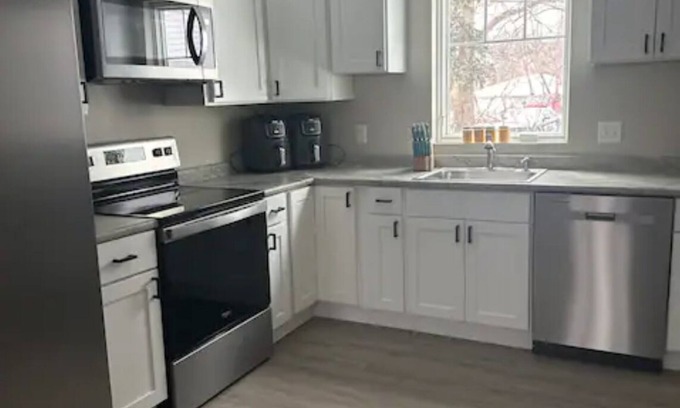 Bismarck House | 207 Brand new charming townhome that sleeps 8!