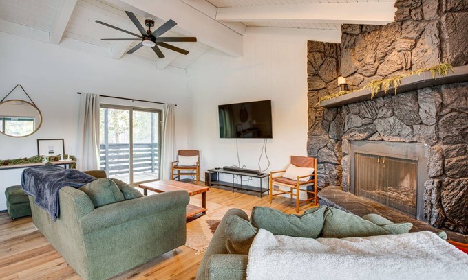 Tahoe Keys House | 208 m² House ∙ 4 bedrooms ∙ 12 guests
