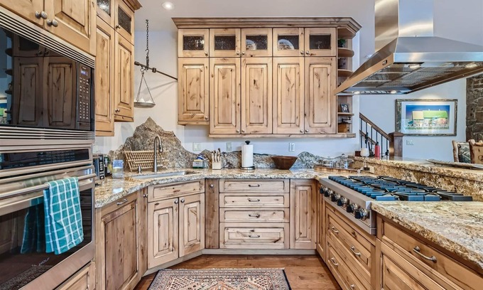 Highland Meadows House | 2095 Vermont Rd., West Vail Home -Hot Tub on Deck, Chef`s Kitchen, and Great Views!