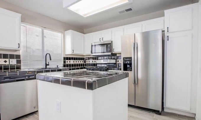 Orchards House | 20min it’s from Las Vegas strip Lovely 3 bedroom home